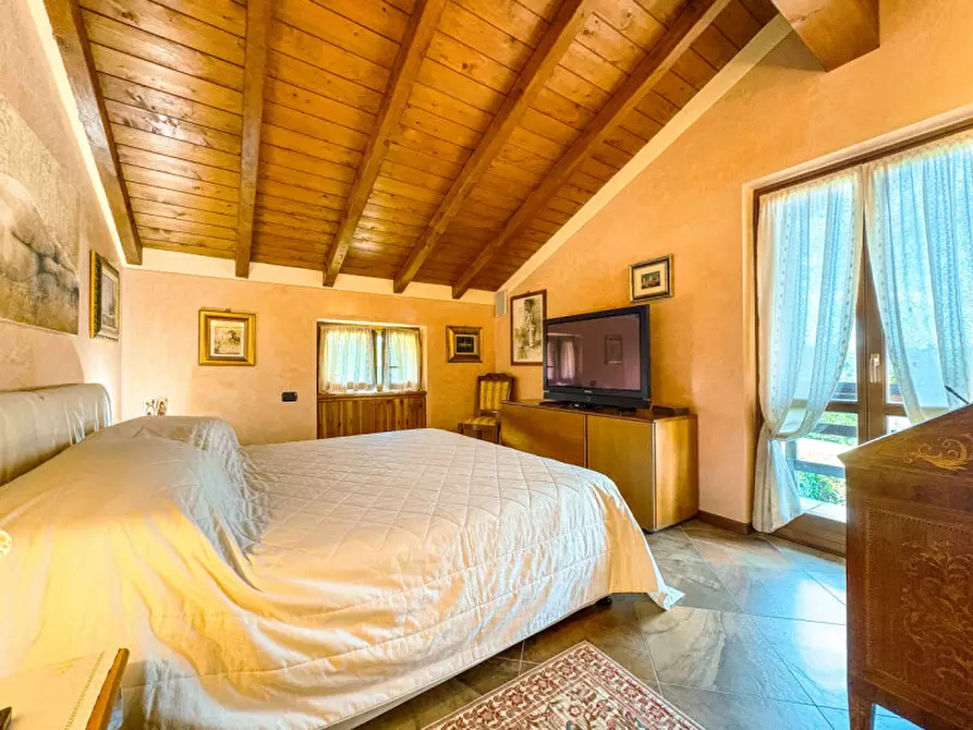 Immagine 27 di Villetta a schiera in vendita  in Via Frera 38 a Bolzano Novarese