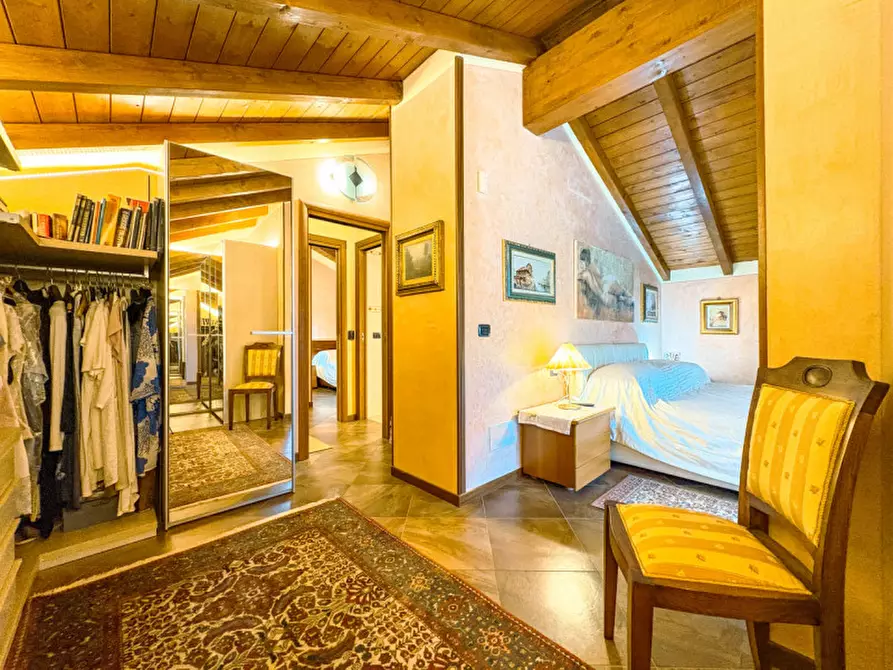 Immagine 33 di Villetta a schiera in vendita  in Via Frera 38 a Bolzano Novarese