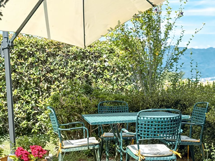 Immagine 36 di Villetta a schiera in vendita  in Via Frera 38 a Bolzano Novarese