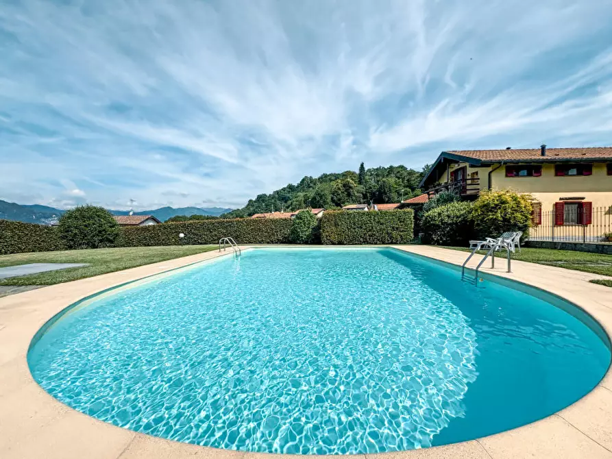 Immagine 42 di Villetta a schiera in vendita  in Via Frera 38 a Bolzano Novarese