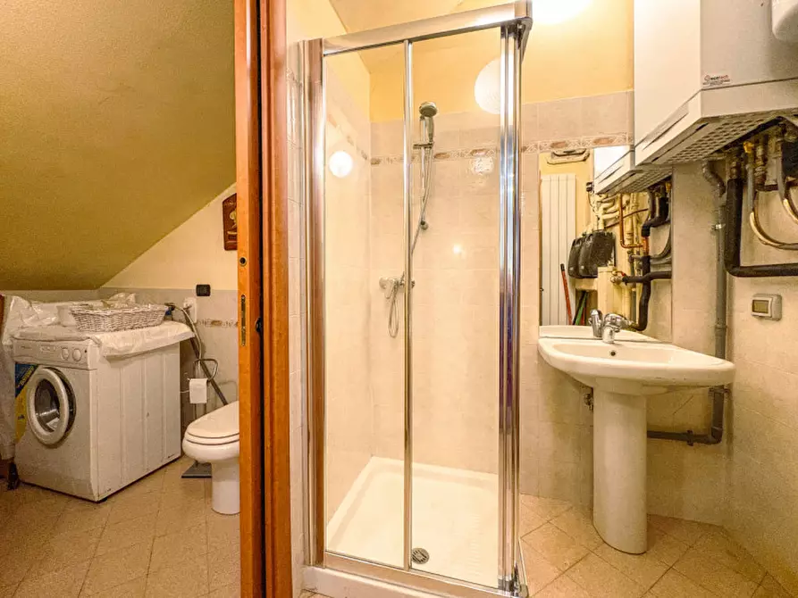 Immagine 47 di Villetta a schiera in vendita  in Via Frera 38 a Bolzano Novarese