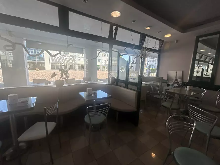 Immagine 3 di Attività commerciale in vendita  in Via Europa a Rubano