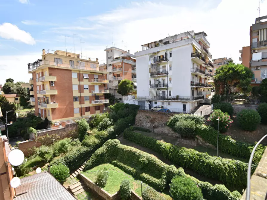 Immagine 5 di Attico in vendita  in Via Giulia Molino Colombini a Roma