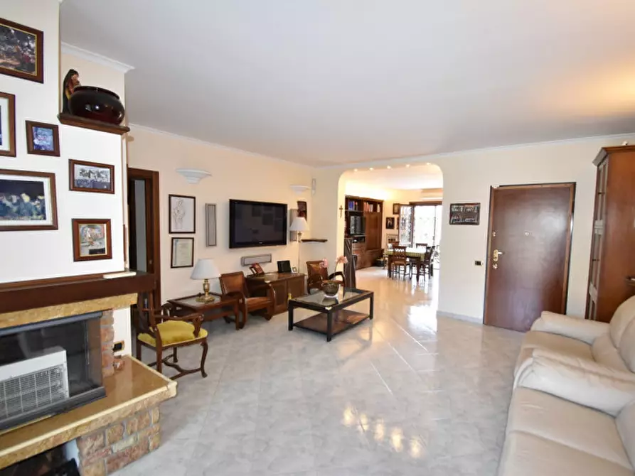 Immagine 9 di Attico in vendita  in Via Giulia Molino Colombini a Roma