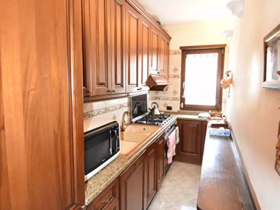 Immagine 13 di Attico in vendita  in Via Giulia Molino Colombini a Roma