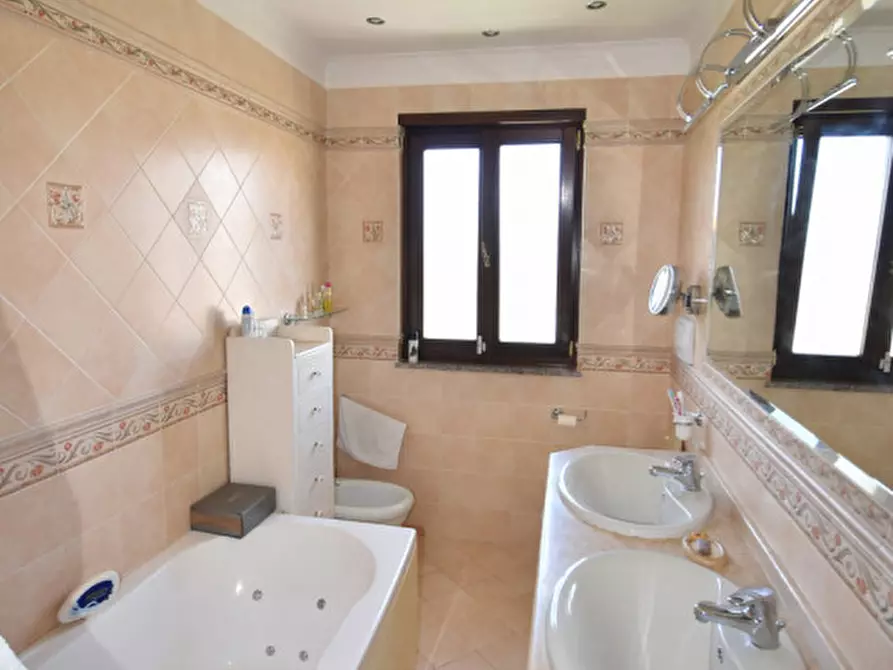 Immagine 25 di Attico in vendita  in Via Giulia Molino Colombini a Roma