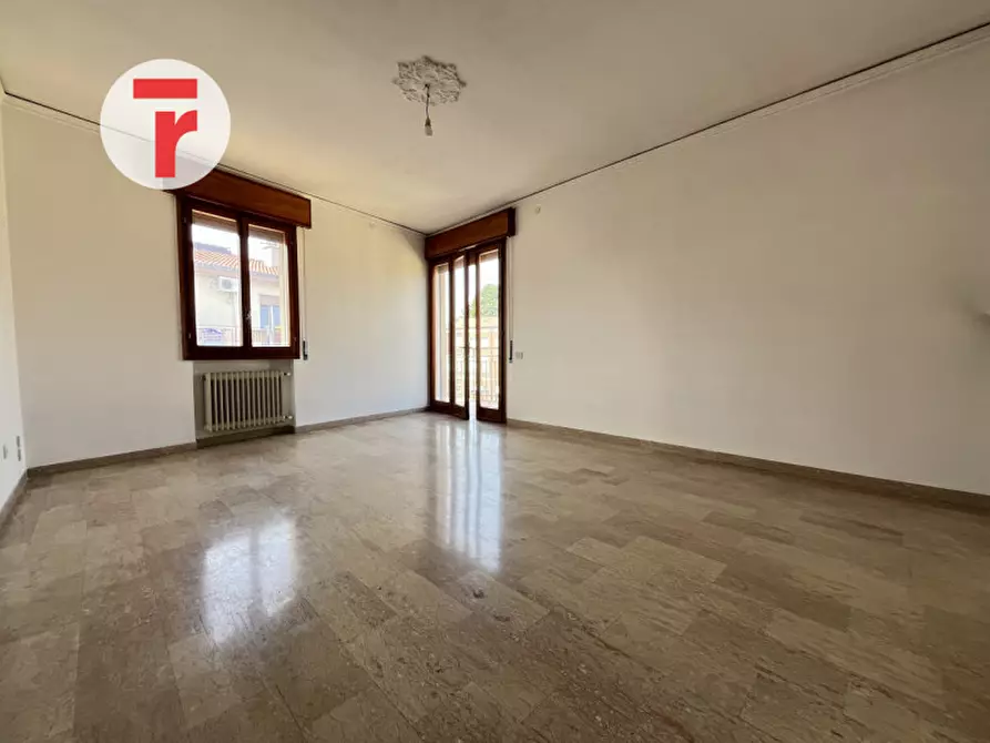 Immagine 2 di Appartamento in vendita  in Via Ottorino Respighi a Padova