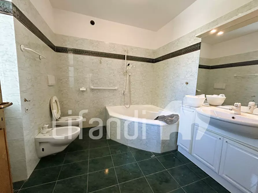 Immagine 11 di Appartamento in vendita  in Via Vegri a Caldonazzo