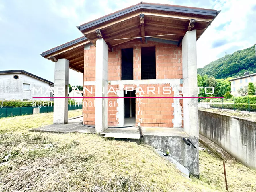 Immagine 6 di Casa bifamiliare in vendita  in Viale Asiago a Bassano Del Grappa