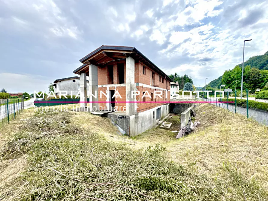 Immagine 10 di Casa bifamiliare in vendita  in Viale Asiago a Bassano Del Grappa