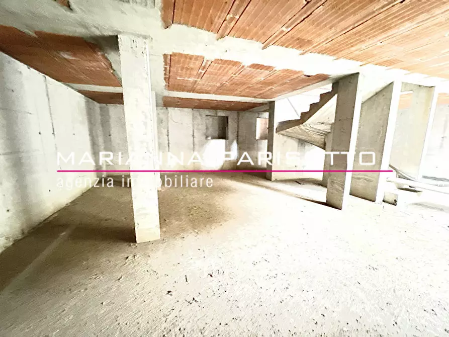 Immagine 39 di Casa bifamiliare in vendita  in Viale Asiago a Bassano Del Grappa