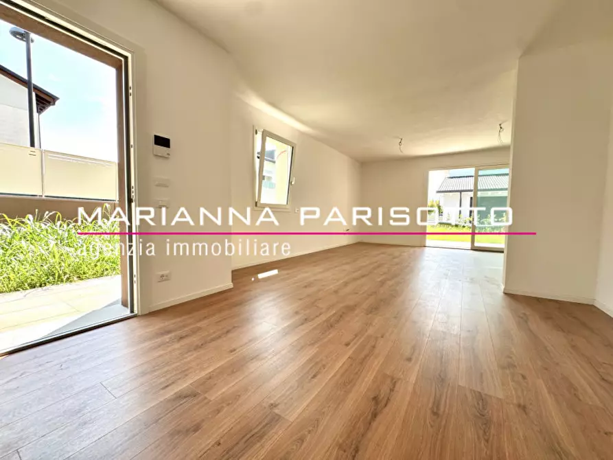 Immagine 15 di Casa bifamiliare in vendita  in Via Vincenzo a Rosà