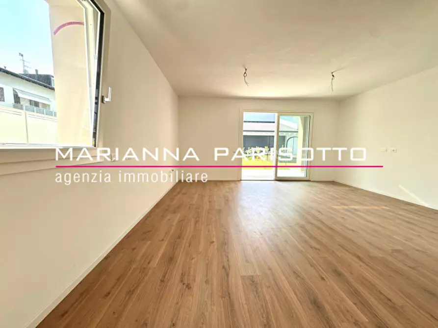 Immagine 18 di Casa bifamiliare in vendita  in Via Vincenzo a Rosà