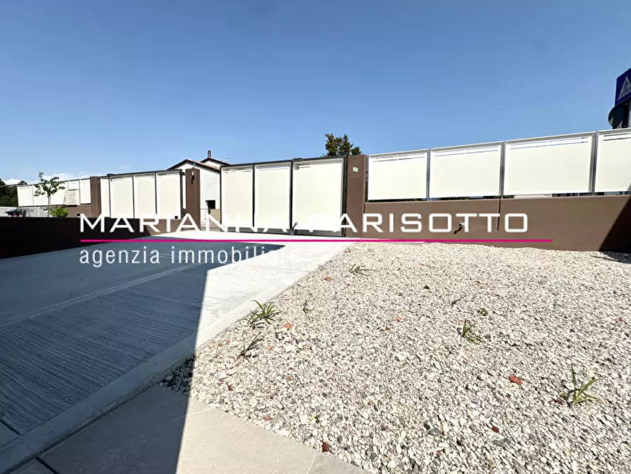 Immagine 34 di Casa bifamiliare in vendita  in Via Vincenzo a Rosà