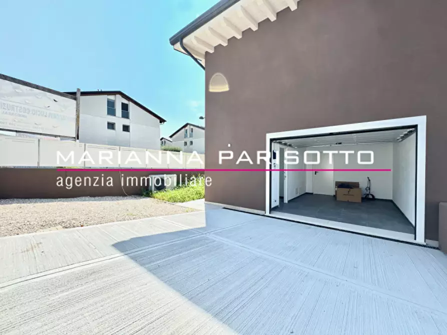 Immagine 36 di Casa bifamiliare in vendita  in Via Vincenzo a Rosà