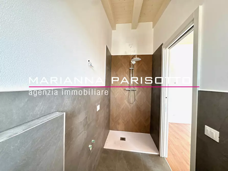 Immagine 58 di Casa bifamiliare in vendita  in Via Vincenzo a Rosà