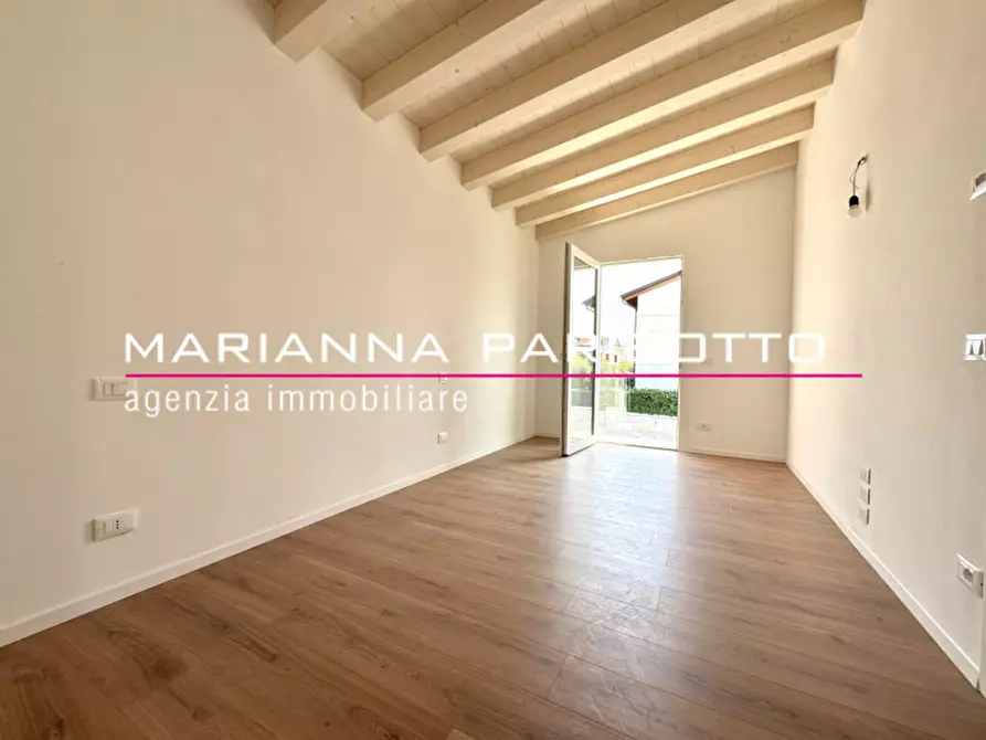 Immagine 76 di Casa bifamiliare in vendita  in Via Vincenzo a Rosà