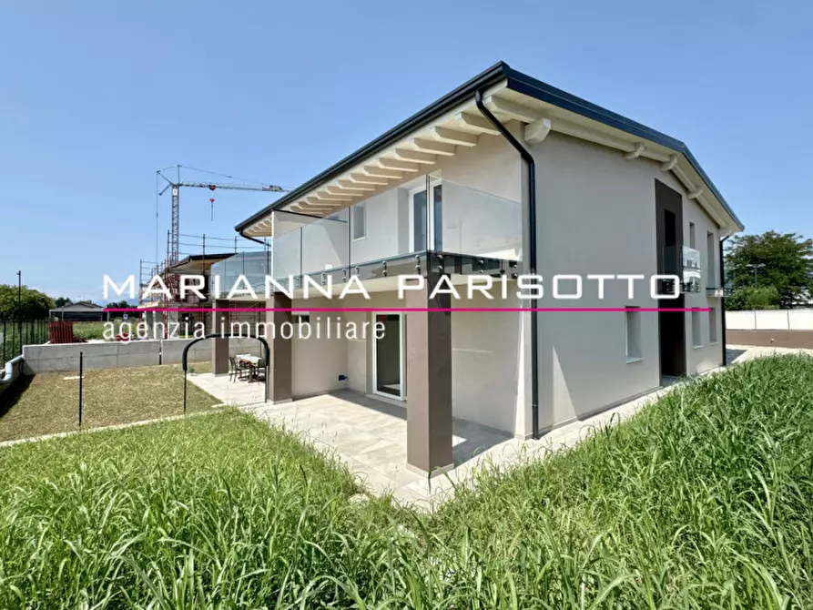 Immagine 82 di Casa bifamiliare in vendita  in Via Vincenzo a Rosà