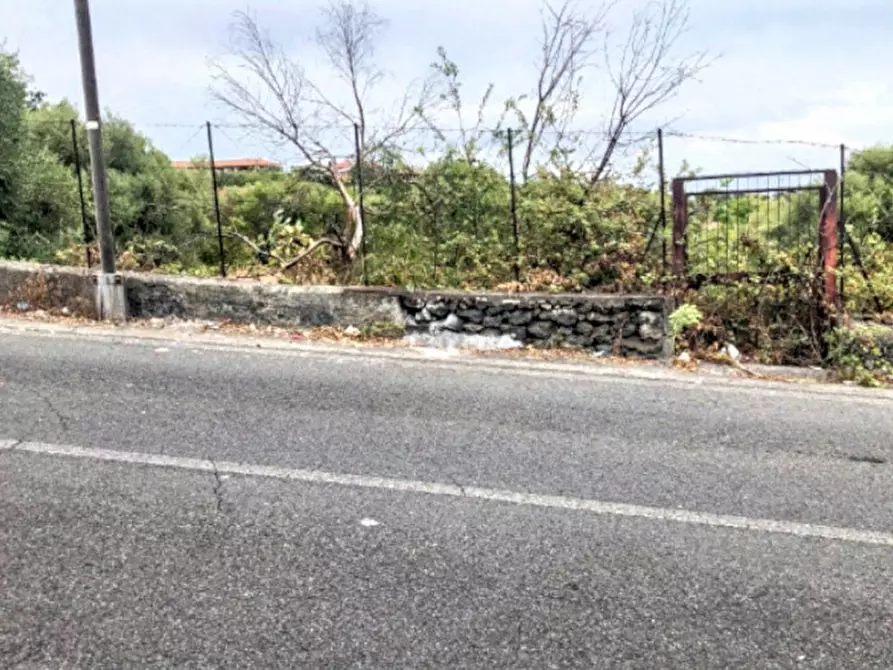 Immagine 8 di Terreno in vendita  in Via C. Colombo, 95030 Mascalucia CT, Italia a Mascalucia