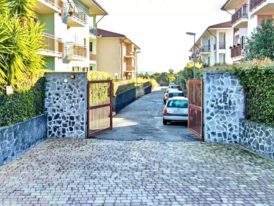 Immagine 20 di Appartamento in vendita  in Via della Regione, 95037 San Giovanni La Punta CT, Italia a San Giovanni La Punta