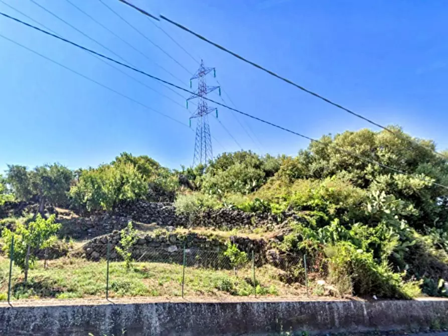 Immagine 2 di Terreno in vendita  in Via Luigi Pirandello, Camporotondo Etneo CT, Italia a Camporotondo Etneo