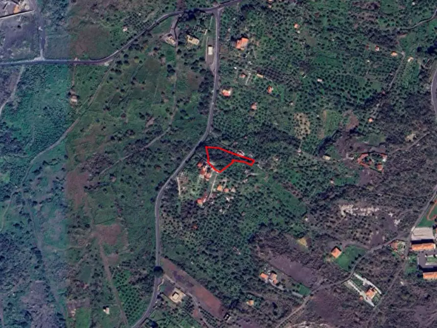 Immagine 9 di Terreno in vendita  in Via Luigi Pirandello, Camporotondo Etneo CT, Italia a Camporotondo Etneo