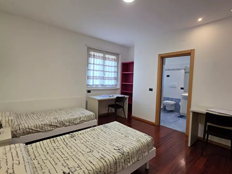 Immagine 17 di Camera in affitto  in Corso Tre Novembre a Trento