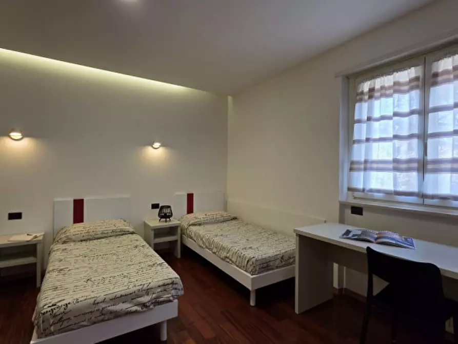 Immagine 19 di Camera in affitto  in Corso Tre Novembre a Trento