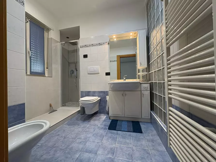 Immagine 20 di Camera in affitto  in Corso Tre Novembre a Trento