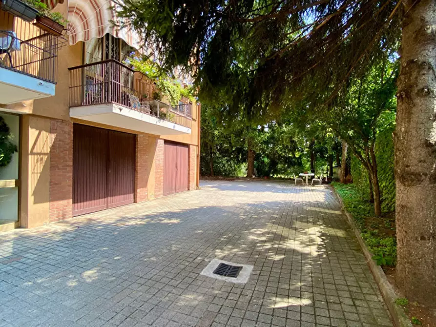 Immagine 18 di Appartamento in vendita  in Viale Battaglione Framarin, 7 a Vicenza