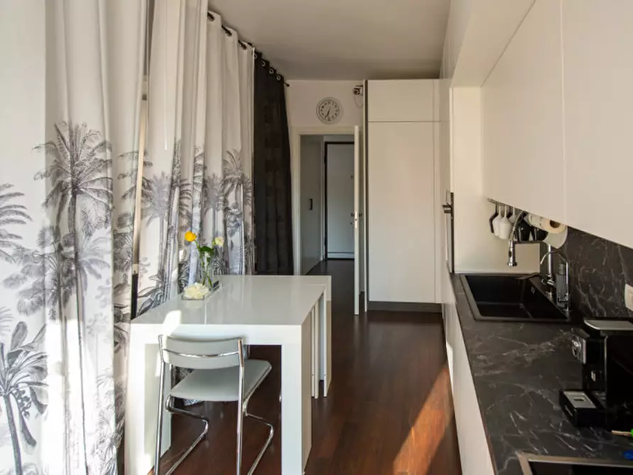 Immagine 3 di Appartamento in vendita  in VIA CANTARANE 4 a Verona