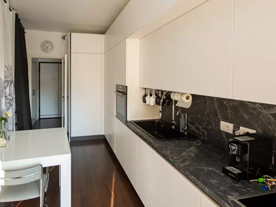 Immagine 3 di Appartamento in vendita  in VIA CANTARANE 4 a Verona