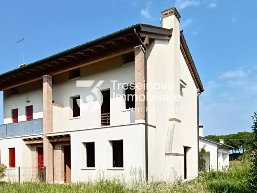 Immagine 4 di Casa bifamiliare in vendita  in Via Luigi Bavaresco a Paese