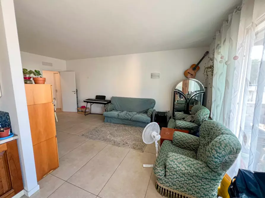 Immagine 2 di Camera in affitto  a Legnaro