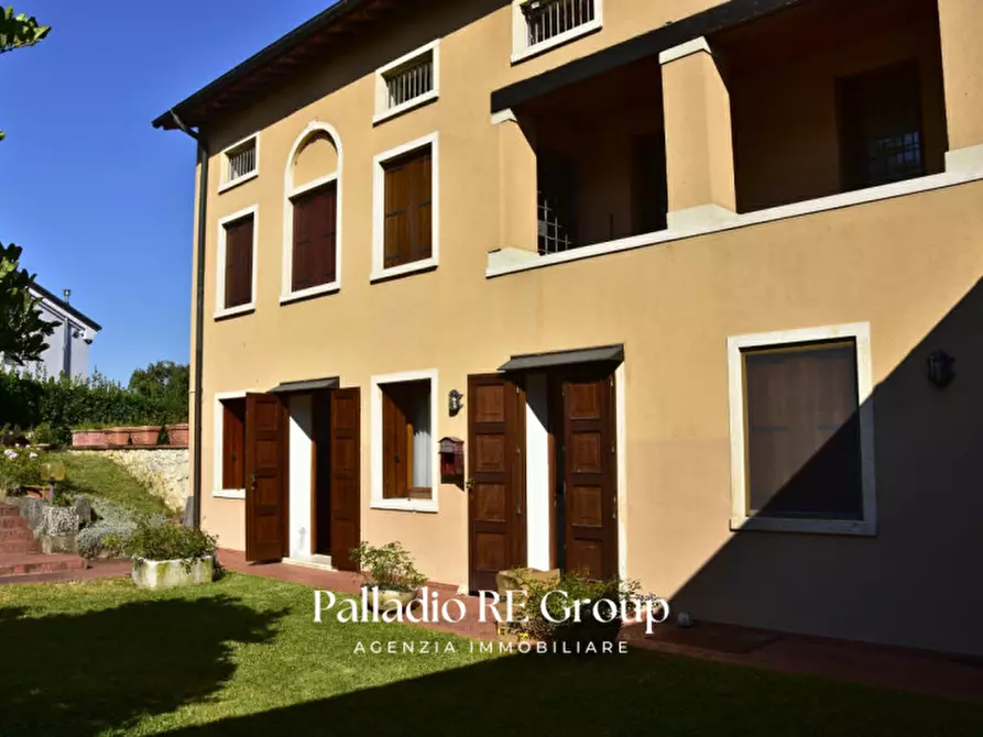 Immagine 4 di Casa trifamiliare in vendita  in Strada di Gogna a Vicenza