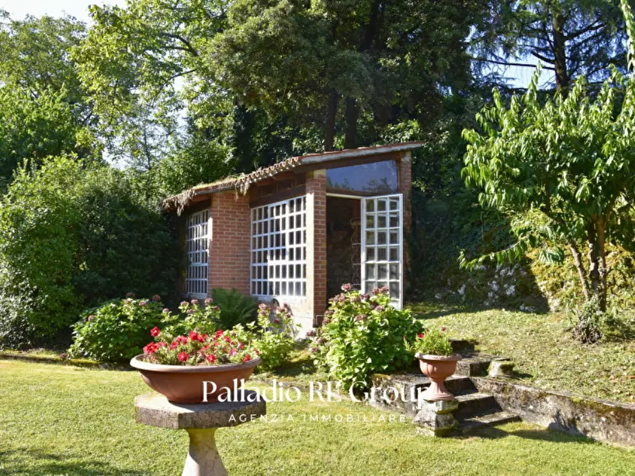 Immagine 7 di Casa trifamiliare in vendita  in Strada di Gogna a Vicenza