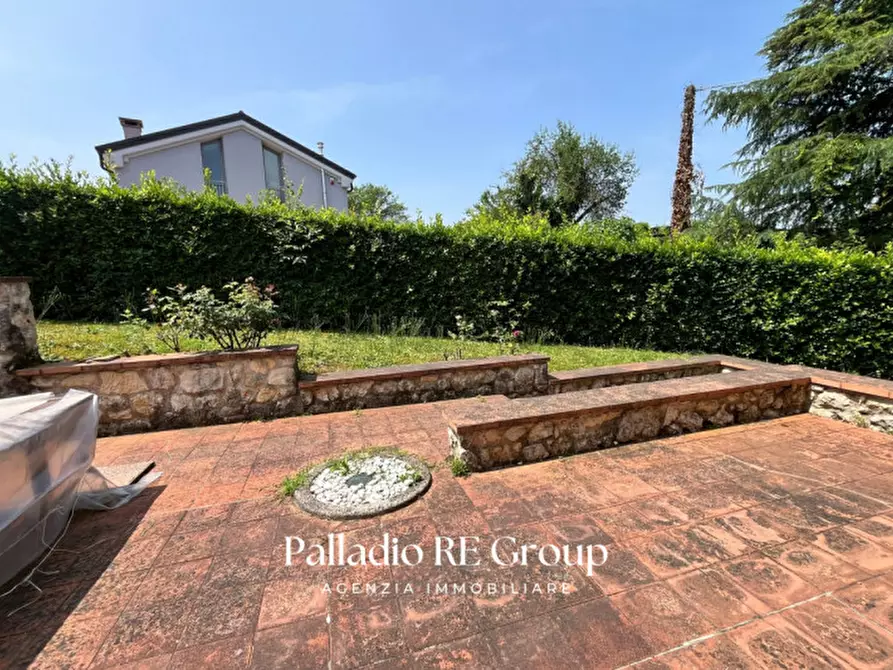 Immagine 17 di Casa trifamiliare in vendita  in Strada di Gogna a Vicenza