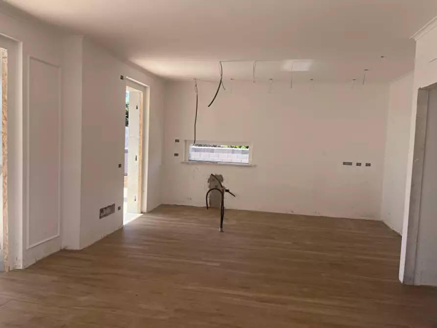 Immagine 9 di Casa bifamiliare in vendita  in via zucchetti a Nettuno