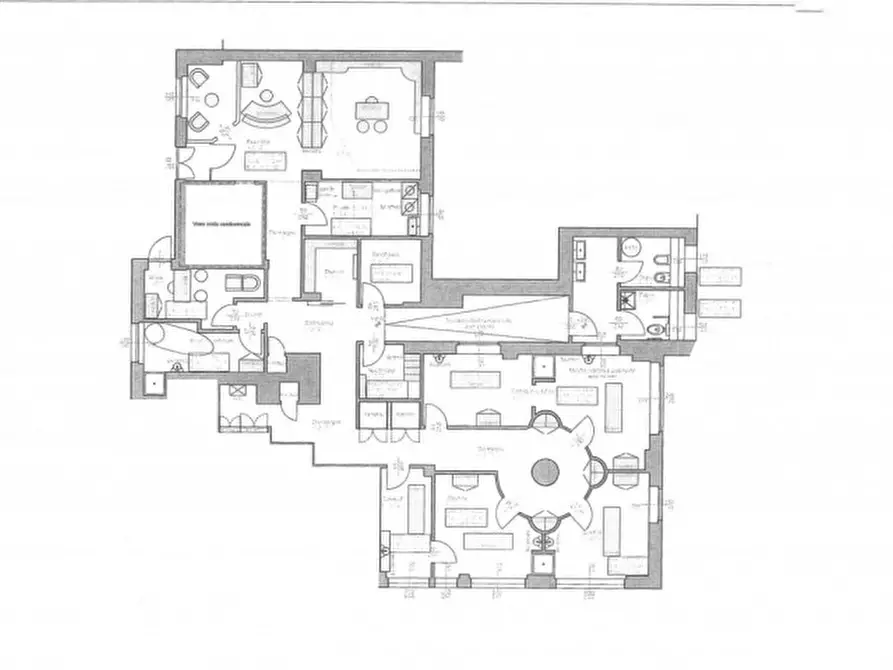 Immagine 15 di Attività commerciale in vendita  in Piazzale Arnaldo a Brescia
