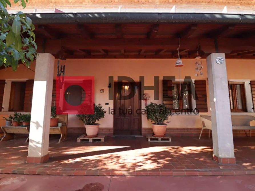 Immagine 1 di Casa indipendente in vendita  in Via Mercato a Trevignano