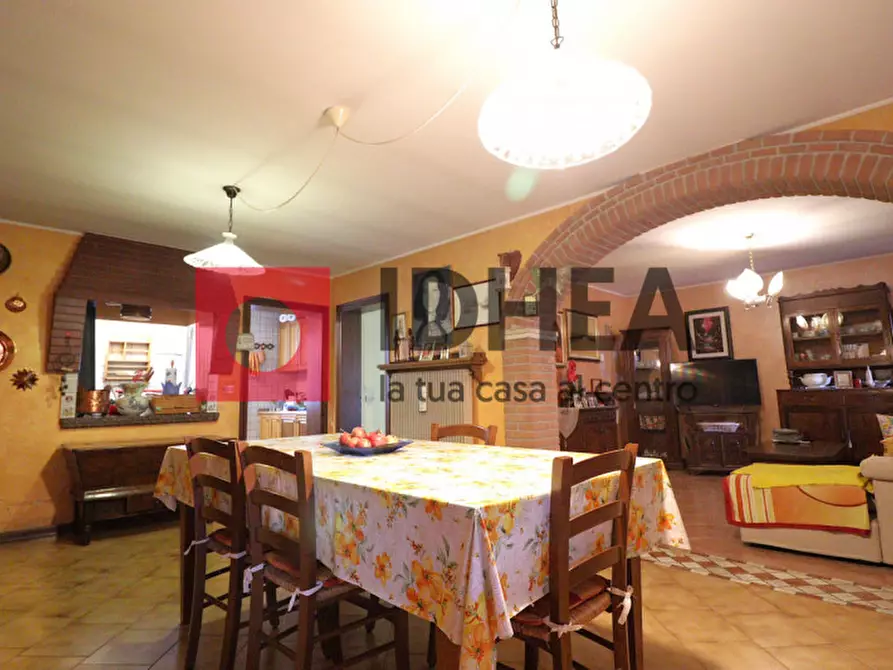 Immagine 2 di Casa indipendente in vendita  in Via Mercato a Trevignano