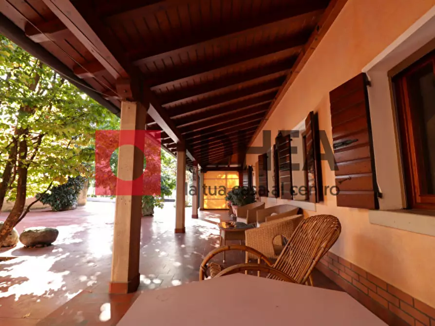 Immagine 4 di Casa indipendente in vendita  in Via Mercato a Trevignano