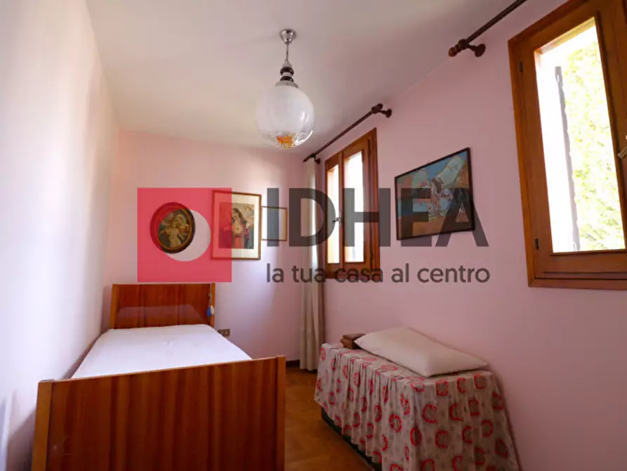 Immagine 16 di Casa indipendente in vendita  in Via Mercato a Trevignano