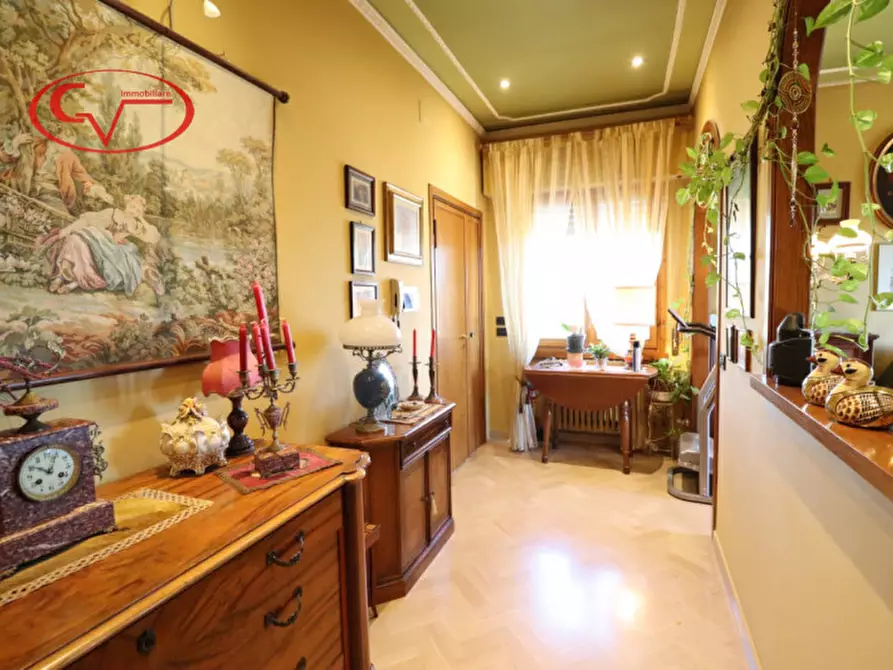 Immagine 8 di Appartamento in vendita  in Via Guglielmo Marconi a Montevarchi