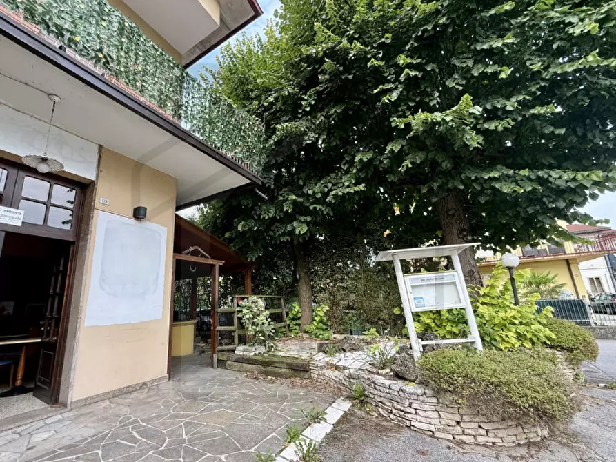 Immagine 1 di Attività commerciale in vendita  in Via Fornace a Montegrotto Terme