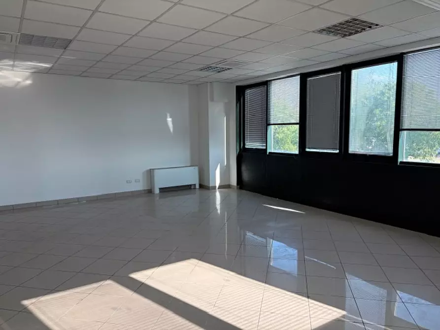 Immagine 2 di Ufficio in vendita  in Via Emilia Ovest a Rubiera