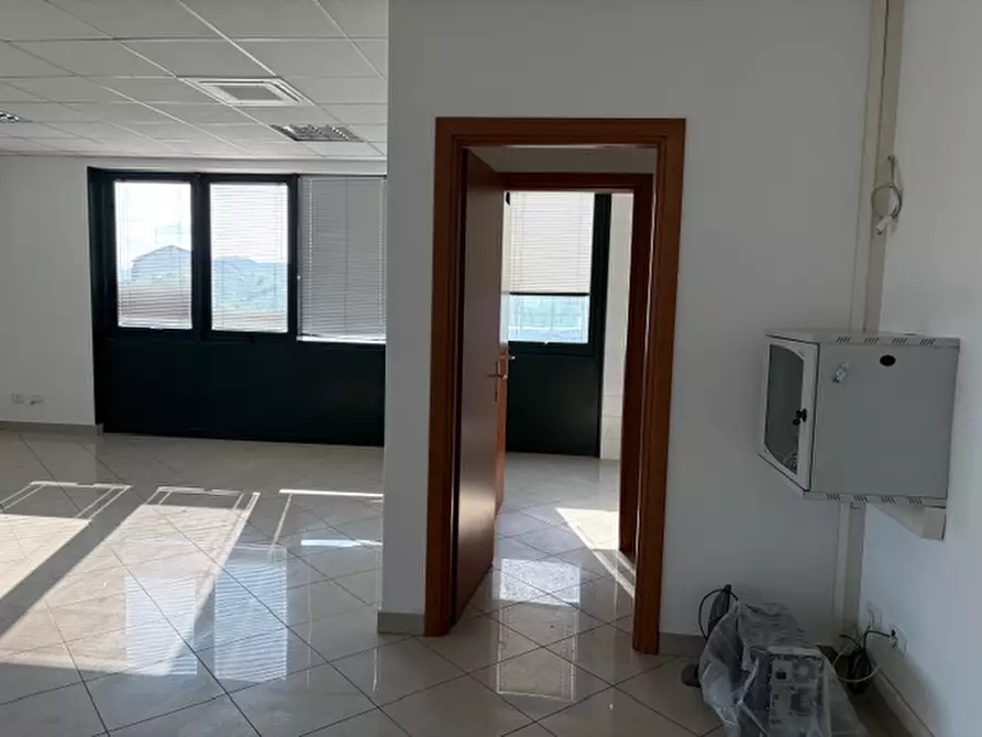 Immagine 4 di Ufficio in vendita  in Via Emilia Ovest a Rubiera