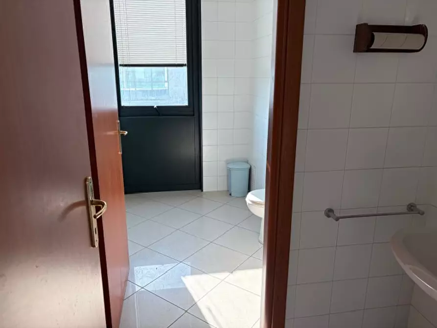 Immagine 6 di Ufficio in vendita  in Via Emilia Ovest a Rubiera
