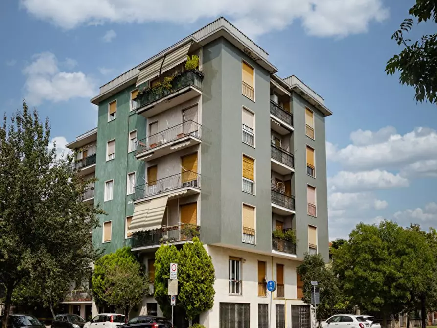 Immagine 27 di Appartamento in vendita  in Via Duca degli Abruzzi 10 a Monza