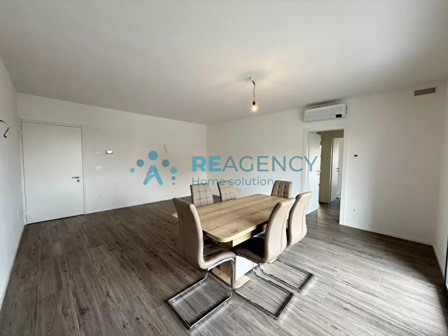 Immagine 2 di Appartamento in vendita  in Viale Italia a Creazzo